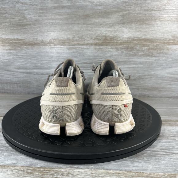 On Running Women’s Cloud 5 Running Athletic Shoes Size 6.5 - Picture 4 of 10